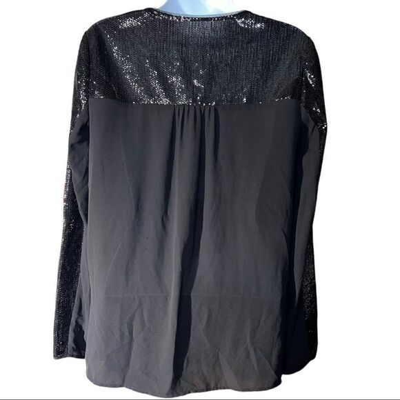 NWT BCBG Maxazria XXS black sequin chiffon mix 1/2 way button Long Sleeves top. - Picture 5 of 9